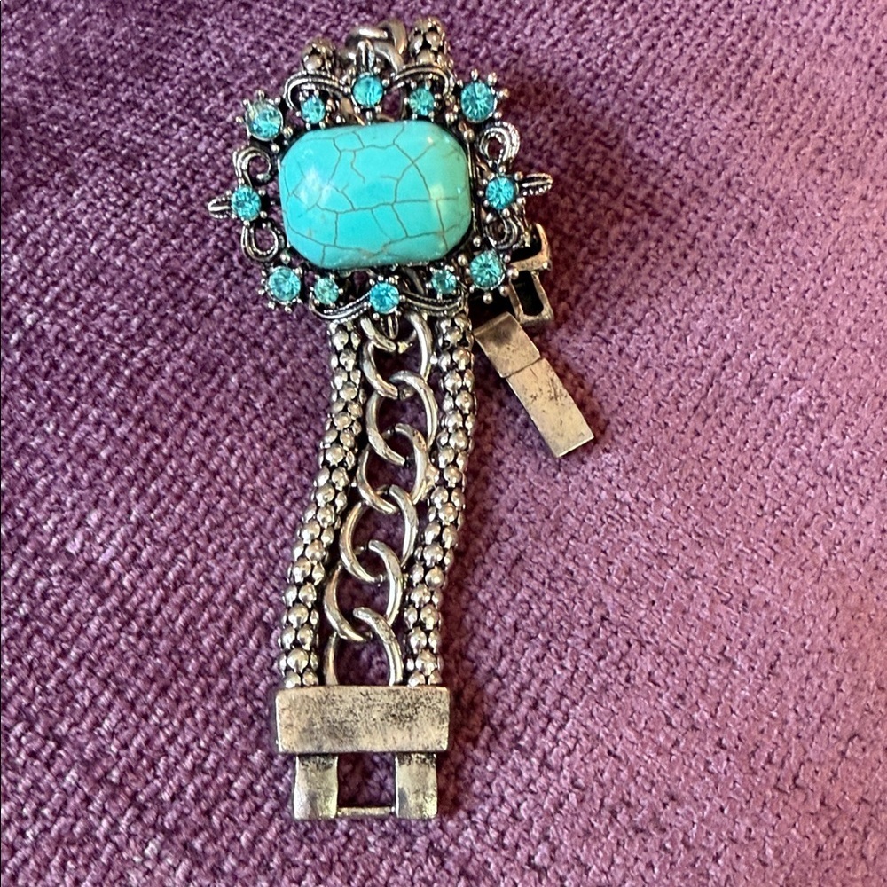 Silver Chain Bracelet Faux Turquoise 7 Inch - Picture 3 of 6